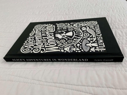 Alice's Adventures in Wonderland - Dark Edition Books